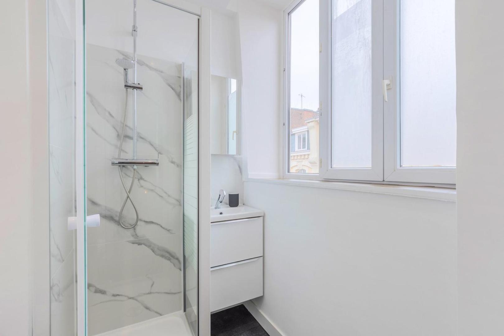 Apartment Equipped - Near Train Stations